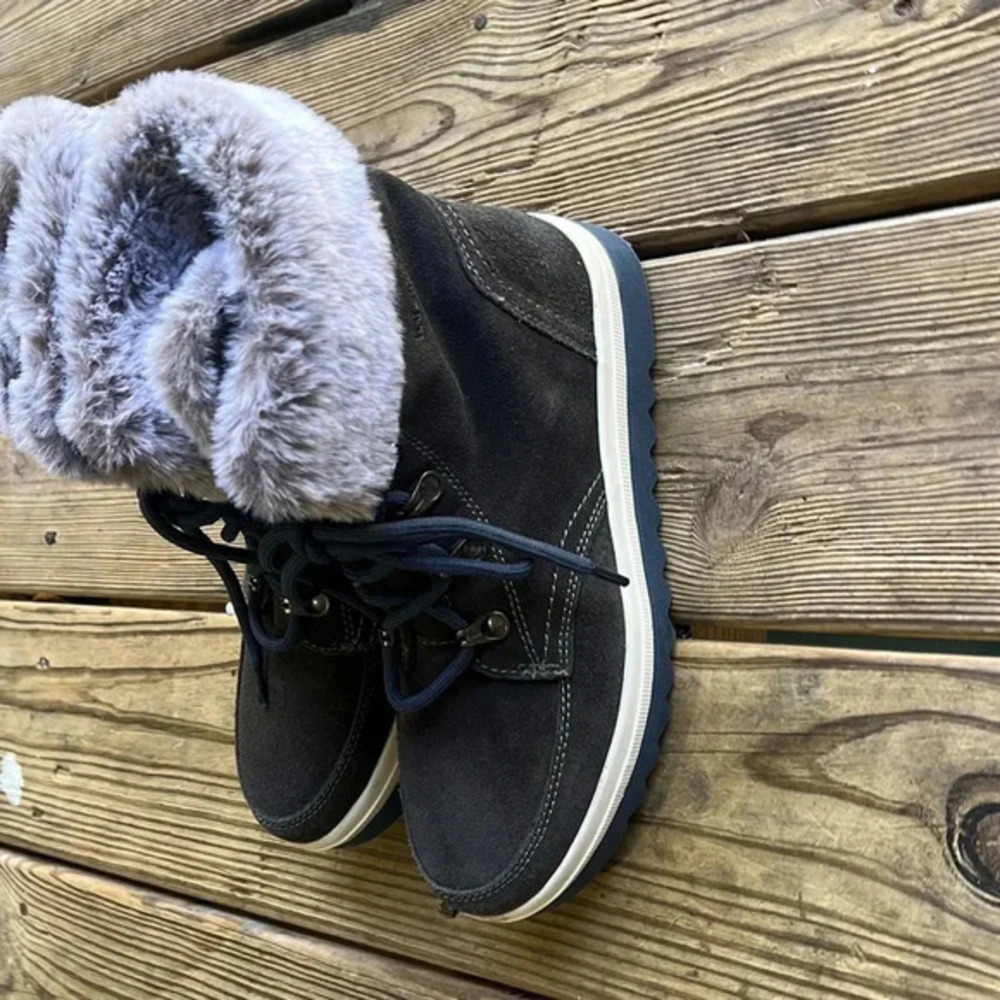 Cougar gray suede boots size 7 - Picture 2 of 7
